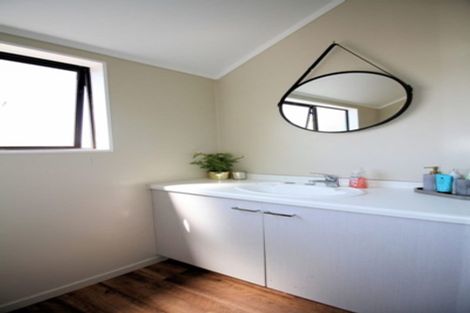 Photo of property in 12a Simpson Road, Papamoa Beach, Papamoa, 3118