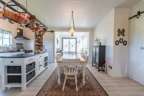 Photo of property in 17 Beach Street, Waikouaiti, 9510