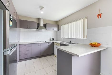 Photo of property in 24 Maadi Place, Papakura, 2110