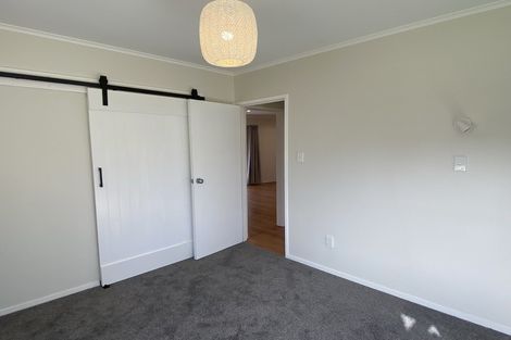 Photo of property in 3 Merchant Avenue, Te Atatu South, Auckland, 0610