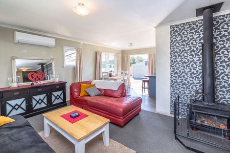 Photo of property in 61 Lincoln Road, Carterton, 5713