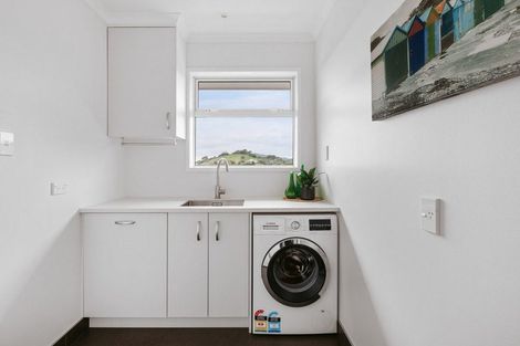 Photo of property in 98 Waikite Road, Welcome Bay, Tauranga, 3175