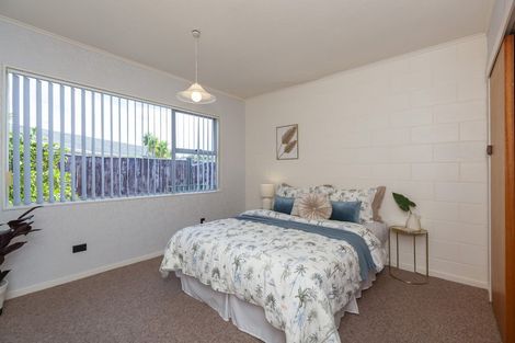 Photo of property in 6a Kingswood Grove, Raumati Beach, Paraparaumu, 5032