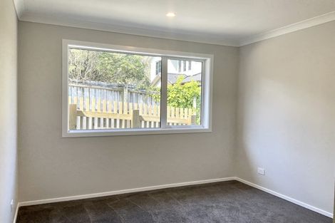 Photo of property in 92a Horoeka Street, Stokes Valley, Lower Hutt, 5019