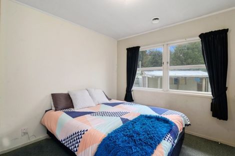 Photo of property in 69 Aquarius Drive, Kawaha Point, Rotorua, 3010