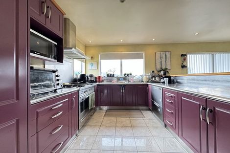 Photo of property in 129 Holborn Drive, Stokes Valley, Lower Hutt, 5019