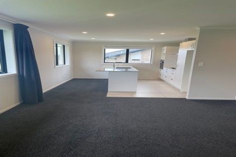 Photo of property in 30 Richardson Road, Omokoroa, 3114