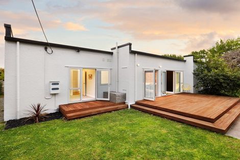 Photo of property in 2 Fairfield Road, Fairfield, Hamilton, 3214