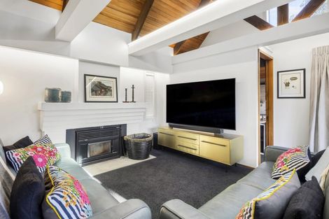 Photo of property in 14 Halswater Drive, Churton Park, Wellington, 6037