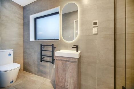 Photo of property in 12 Pleasant Way, Matakatia, Whangaparaoa, 0930