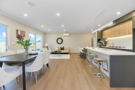 Photo of property in 112 Matua Road, Huapai, Kumeu, 0810