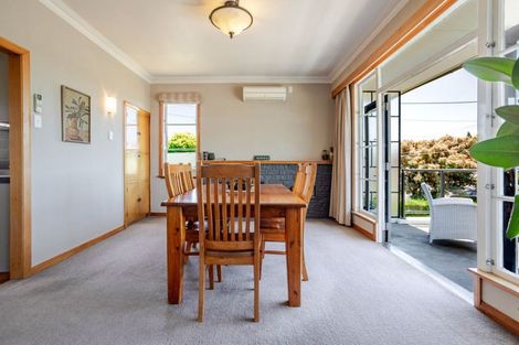 Photo of property in 5 Chamberlain Street, Dannevirke, 4930