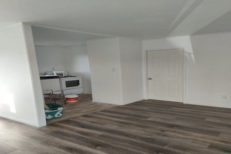 Photo of property in 2/20 Armada Drive, Ranui, Auckland, 0612