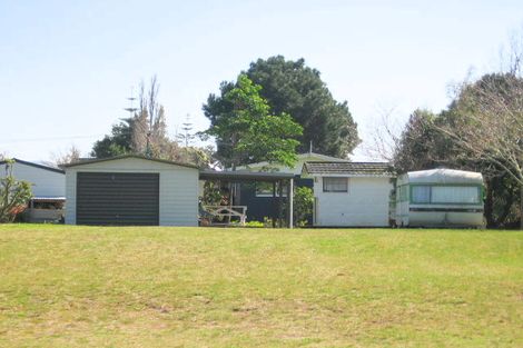 Photo of property in 50 Oyster Drive, Cooks Beach, Whitianga, 3591
