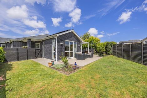 Photo of property in 67 Matua Road, Huapai, Kumeu, 0810