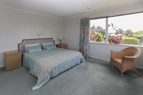 Photo of property in 10 Highfield Place, Lynmore, Rotorua, 3010