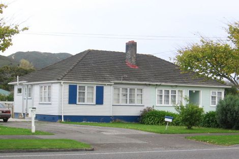 Photo of property in 20 Naenae Road, Naenae, Lower Hutt, 5011