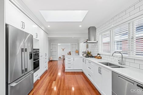 Photo of property in 5 Chilton Grove, Hutt Central, Lower Hutt, 5010