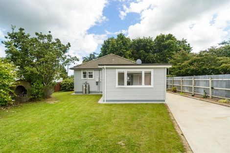 Photo of property in 9 Bull Street, Bulls, 4818