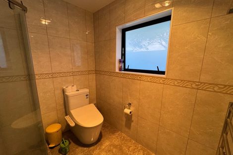 Photo of property in 14a Pipitea Place, Massey, Auckland, 0614