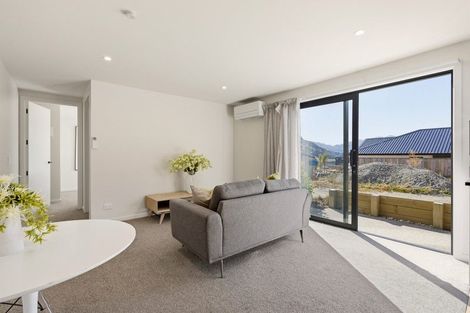 Photo of property in 104 Spur Ridge Rise, Jacks Point, 9371