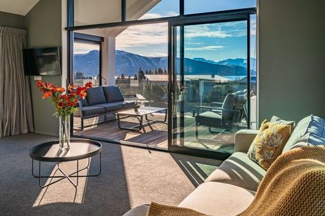 Photo of property in 17 Mistake Drive, Lake Tekapo, 7999