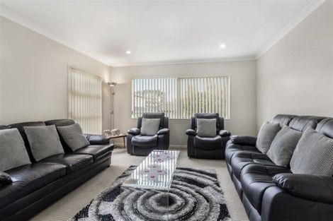 Photo of property in 9 Aditi Close, Massey, Auckland, 0614