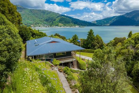 Photo of property in 255 Queen Charlotte Drive, Havelock, Picton, 7281