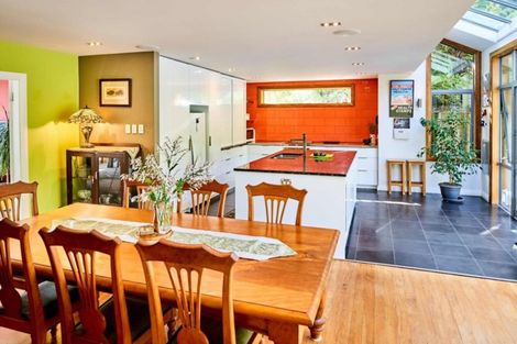 Photo of property in 46 Ferry Road, Days Bay, Lower Hutt, 5013