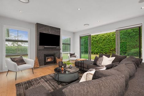 Photo of property in 181 Old North Road, Kumeu, 0892