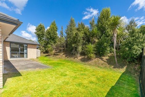 Photo of property in 18 Patatee Terrace, Baverstock, Hamilton, 3200