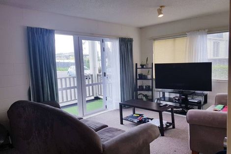 Photo of property in 21/72 Kitchener Road, Milford, Auckland, 0620