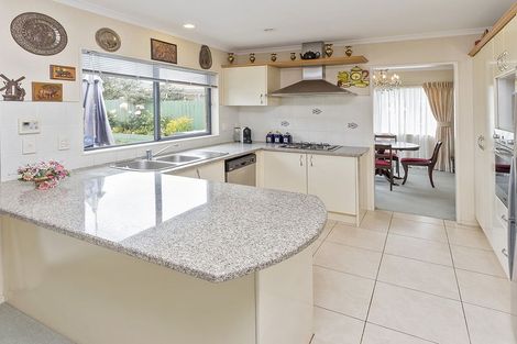 Photo of property in 9 Shankill Place, East Tamaki, Auckland, 2013