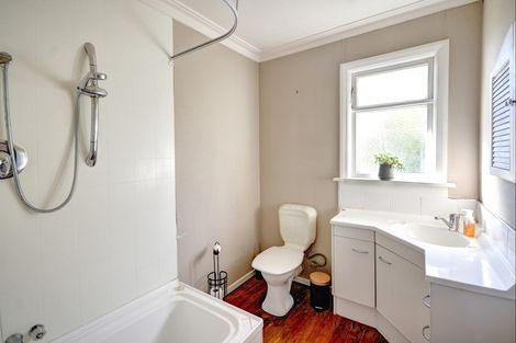 Photo of property in 37 Easther Crescent, Kew, Dunedin, 9012