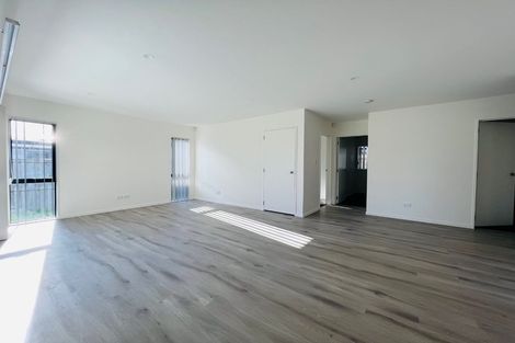 Photo of property in 24 Black Beech Crescent, Takanini, 2110