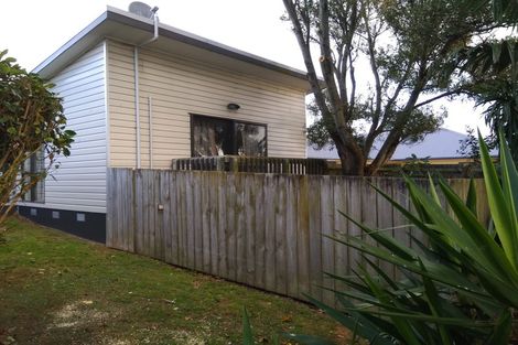 Photo of property in 21 Buchanan Road, Kingseat, Papakura, 2580