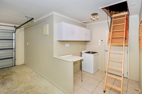 Photo of property in 19 Anchorite Way, Red Beach, 0932