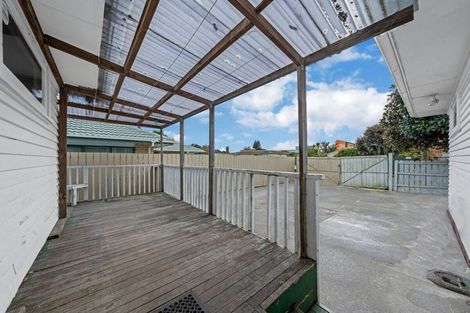 Photo of property in 178 Lincoln Road, Henderson, Auckland, 0610