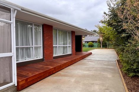 Photo of property in 180 Centaurus Road, Saint Martins, Christchurch, 8022
