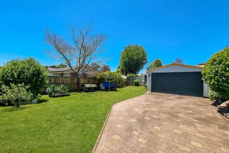 Photo of property in 1 Kamahi Place, Pukehangi, Rotorua, 3015