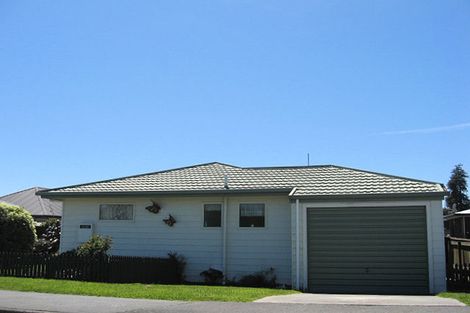 Photo of property in 9a Polstead Road, Stoke, Nelson, 7011