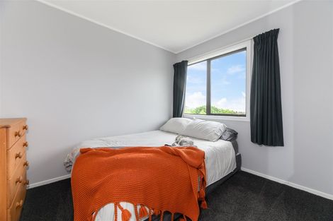 Photo of property in 207 Te Atatu Road, Te Atatu South, Auckland, 0610