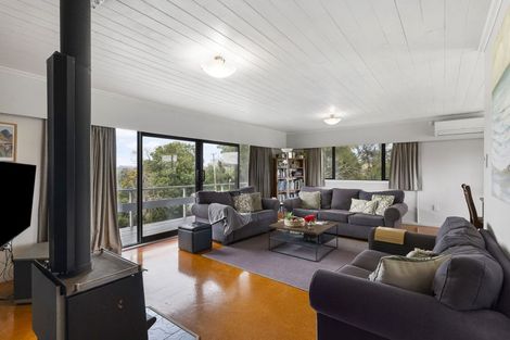 Photo of property in 48 Parkhurst Road, Helensville, 0874