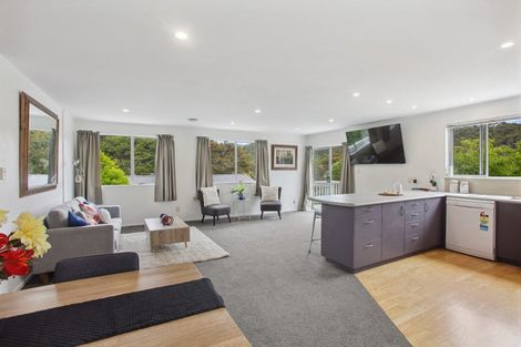 Photo of property in 7 Napuka Road, Henderson Valley, Auckland, 0612