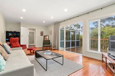 Photo of property in 199 Woodlands Park Road, Titirangi, Auckland, 0604