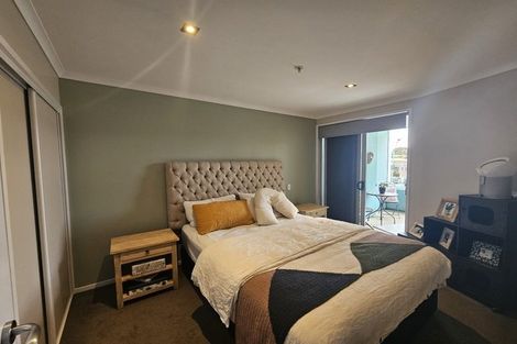 Photo of property in Algarve Apartments, 203/332 Maunganui Road, Mount Maunganui, 3116