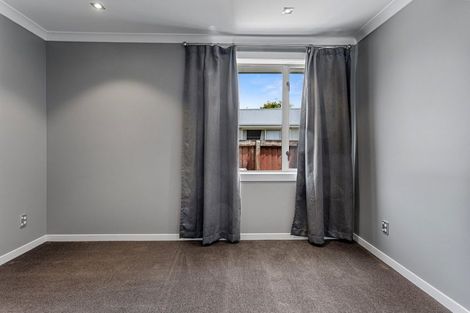 Photo of property in 1/14a Branksome Place, Parklands, Christchurch, 8083