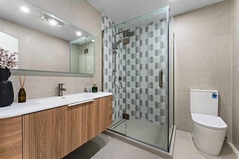 Photo of property in 21 Sandwick Drive, Weymouth, Auckland, 2103