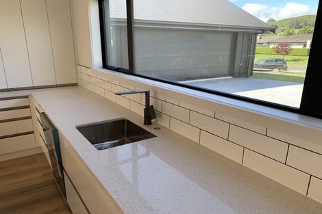 Photo of property in 11 Hamon Place, Pukehangi, Rotorua, 3015