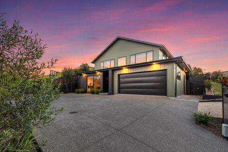 Photo of property in 16 Mearns Way, Ohauiti, Tauranga, 3112